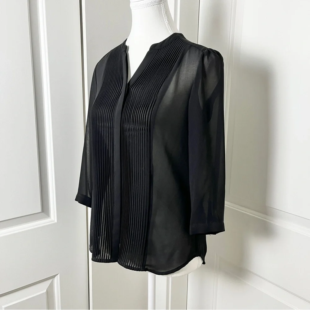 H&M Sheer Black Pleated Pintuck V-Neck Blouse - US Size 4 - Picture 3 of 12